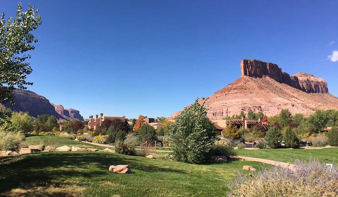 Gateway Canyons Resort for romance is ideal because of the beautiful Colorado scenery.